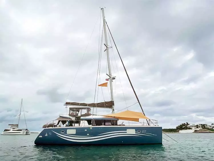 Lagoon 450 with ATN Multi Awning deployed